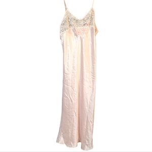 Val Mode Lingerie Pastel Pink Satiny Feel with Lace Floral Design Slip Dress